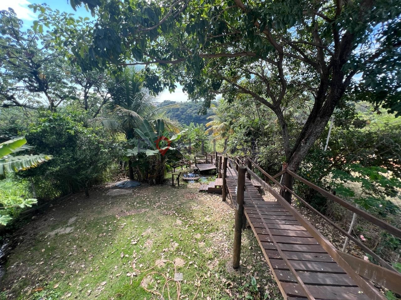 Casa de Luxo no Condomínio Garden Park em Marília-SP: 5 Quartos, 5 Suítes, Piscina, Lago, Área Verde! Venha se encantar!