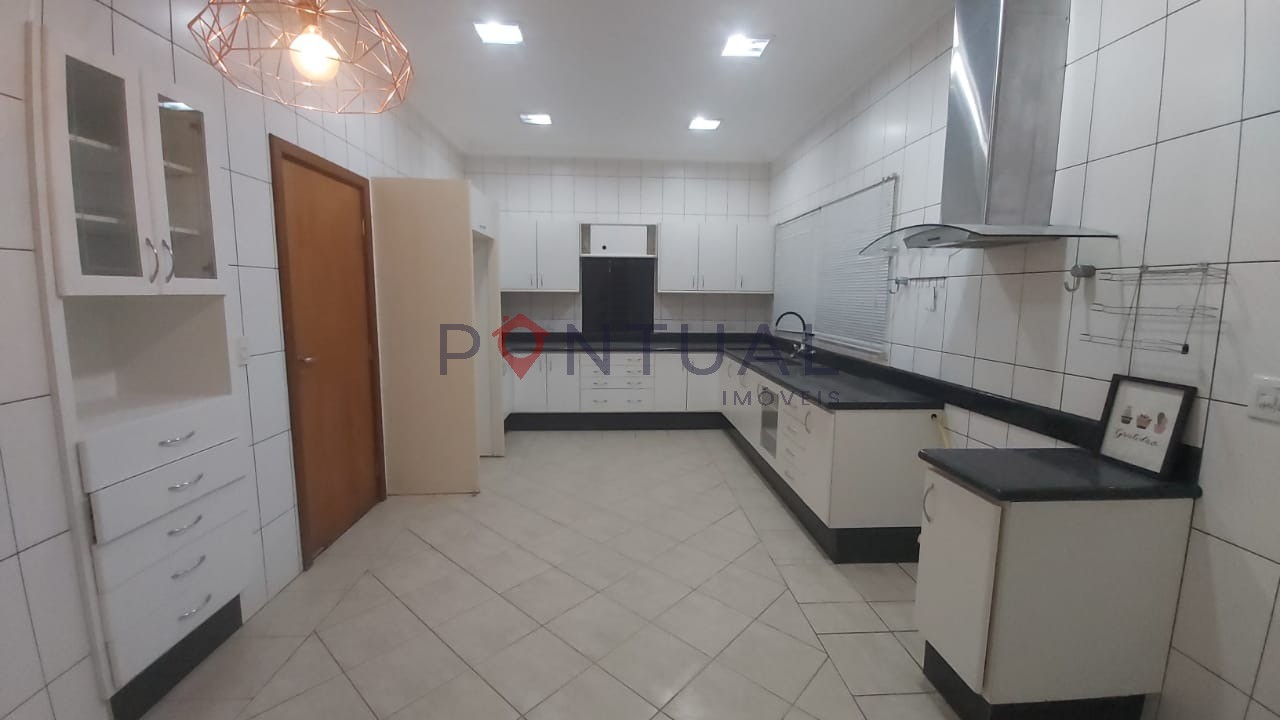 Imperdível oportunidade: Casa de luxo no Bairro Residencial Vale Verde em Marília-SP!