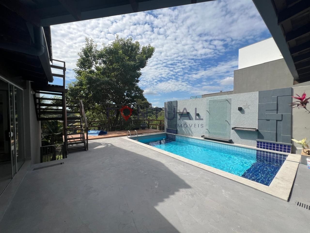 Casa de Luxo no Condomínio Garden Park em Marília-SP: 5 Quartos, 5 Suítes, Piscina, Lago, Área Verde! Venha se encantar!