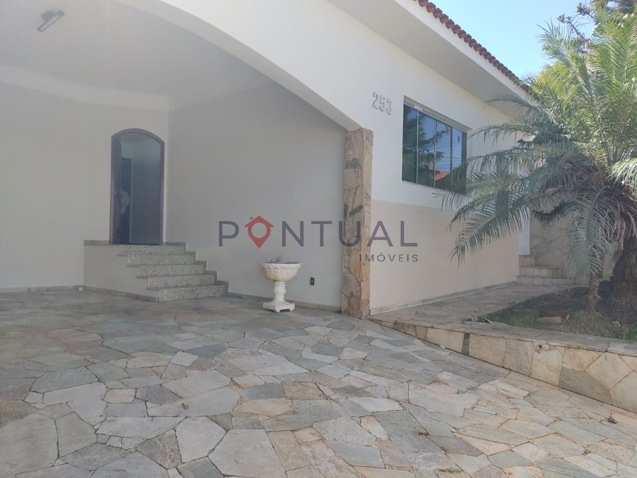 Casa à venda em marília-sp, jardim aquárius: 3 quartos, 1 su