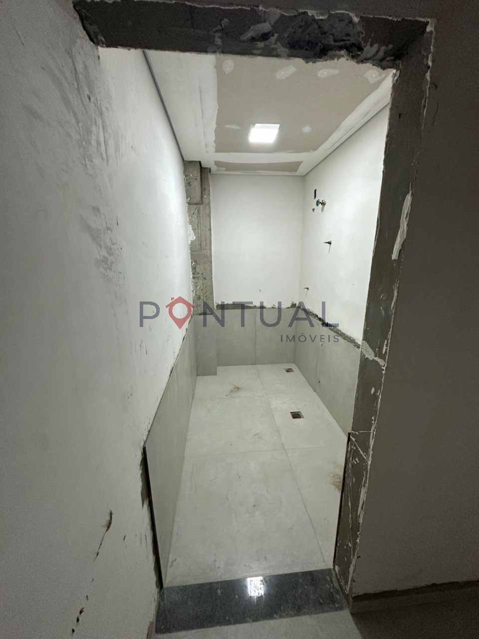 Galpão comercial de alto padrão para alugar - foto 13