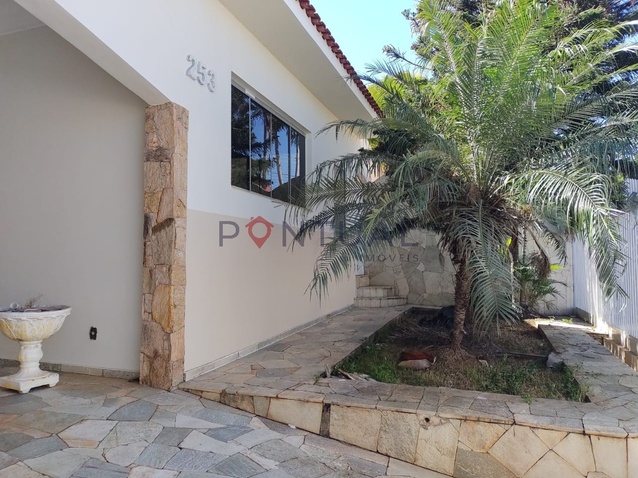 Casa à venda em marília-sp, jardim aquárius: 3 quartos, 1 su