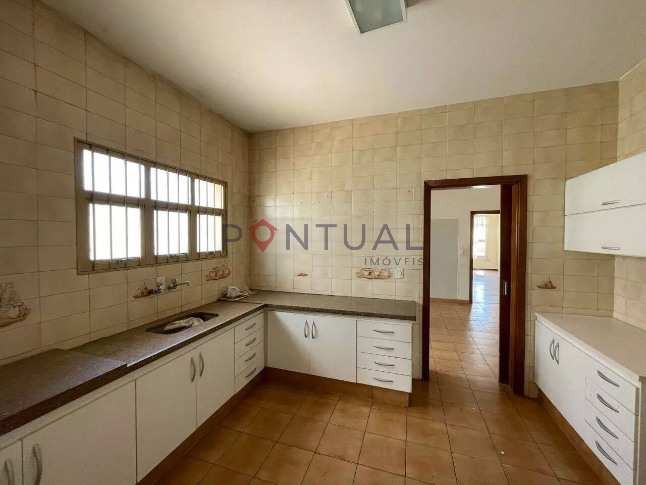 Casa grande para alugar em marília no bairro montolar :visit