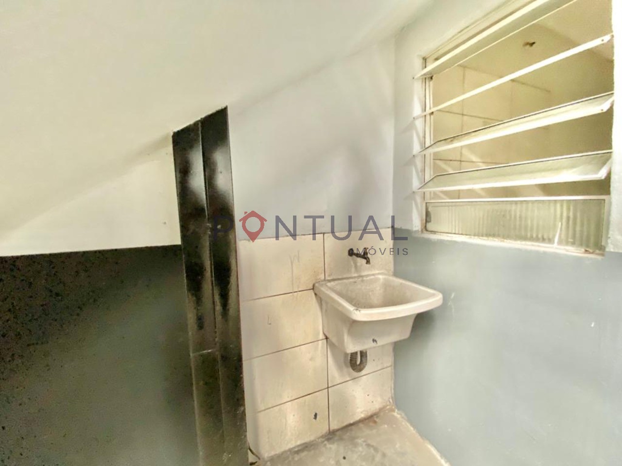 Alugue agora um barracão comercial de 1.200m² no Alto Cafezal, Marília-SP