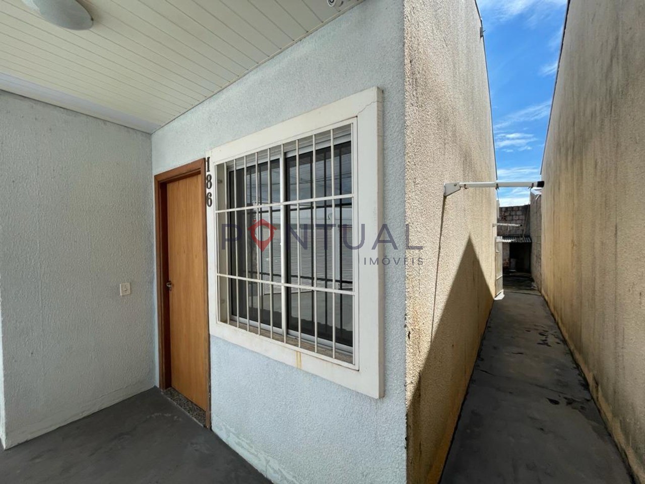 Casa para locação em marília-sp: 2 quartos, 1 sala, 1 banhei