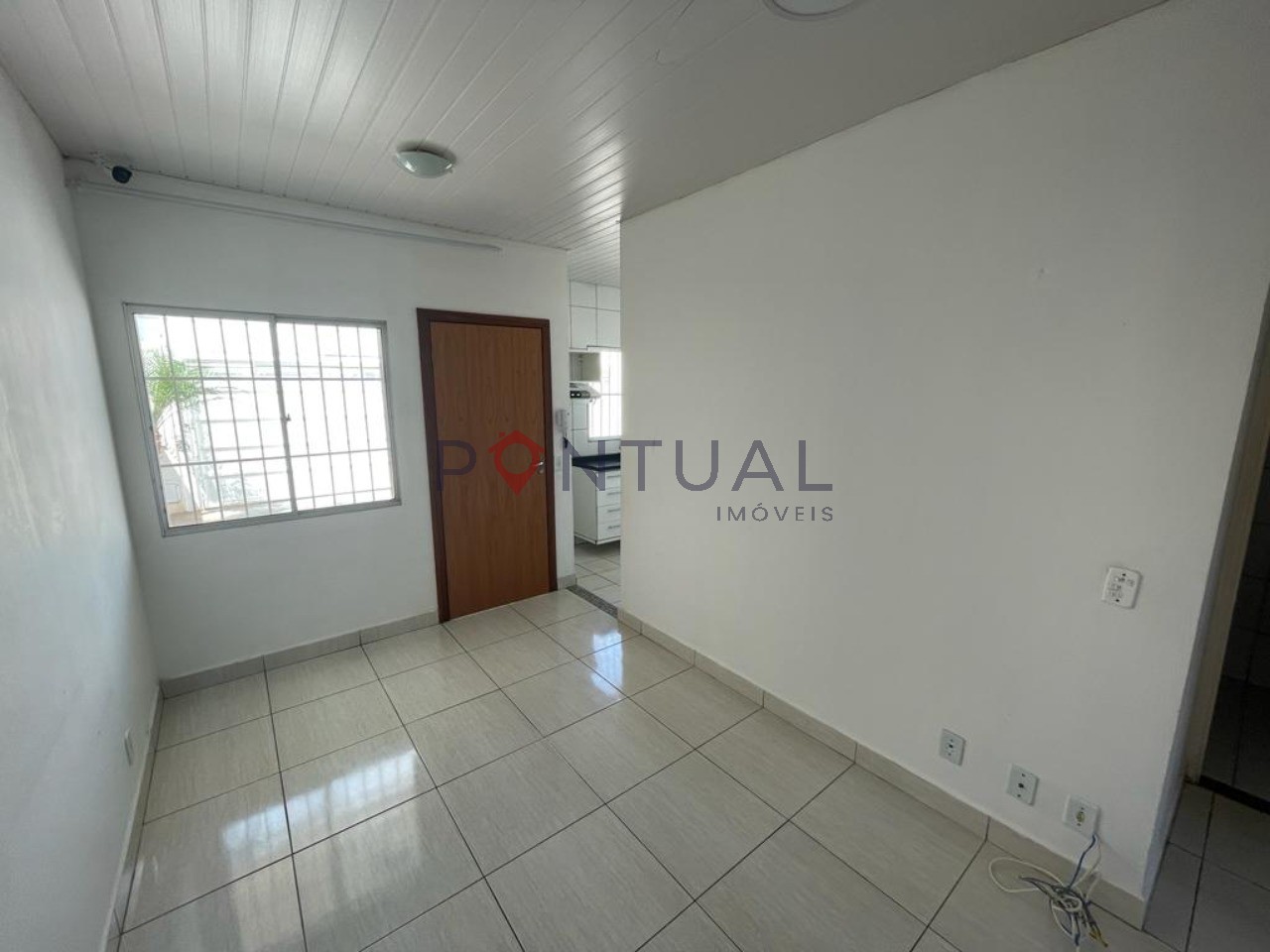 Casa para locação em marília-sp: 2 quartos, 1 sala, 1 banhei