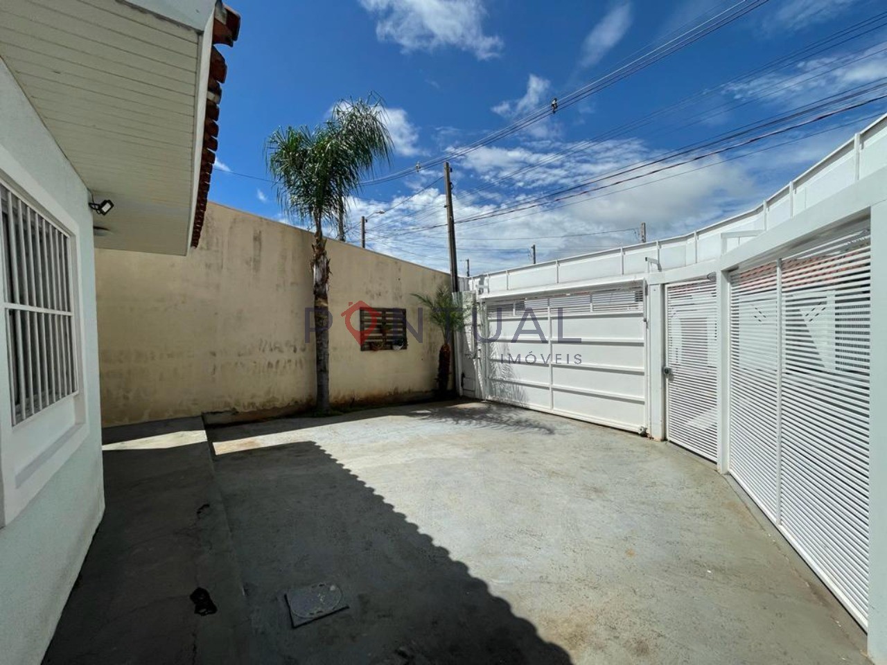 Casa para locação em marília-sp: 2 quartos, 1 sala, 1 banhei
