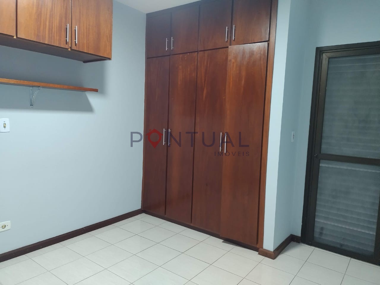 Apartamento de 3 quartos no Alto Cafezal: 1 suíte, 1 sala, 2 banheiros, 4 vagas na cidade de Marília-SP - 130m²