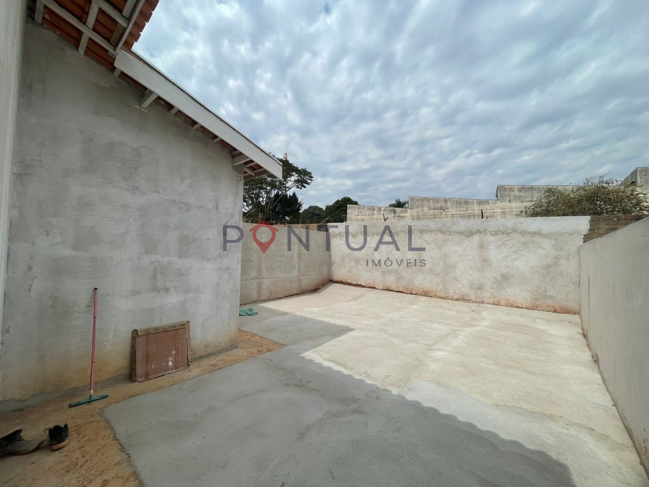 Imperdível! Casa em condomínio à venda em Marília-SP, Jd. Santa Antonieta: 2 quartos, sala, banheiro, garagem, 50m².