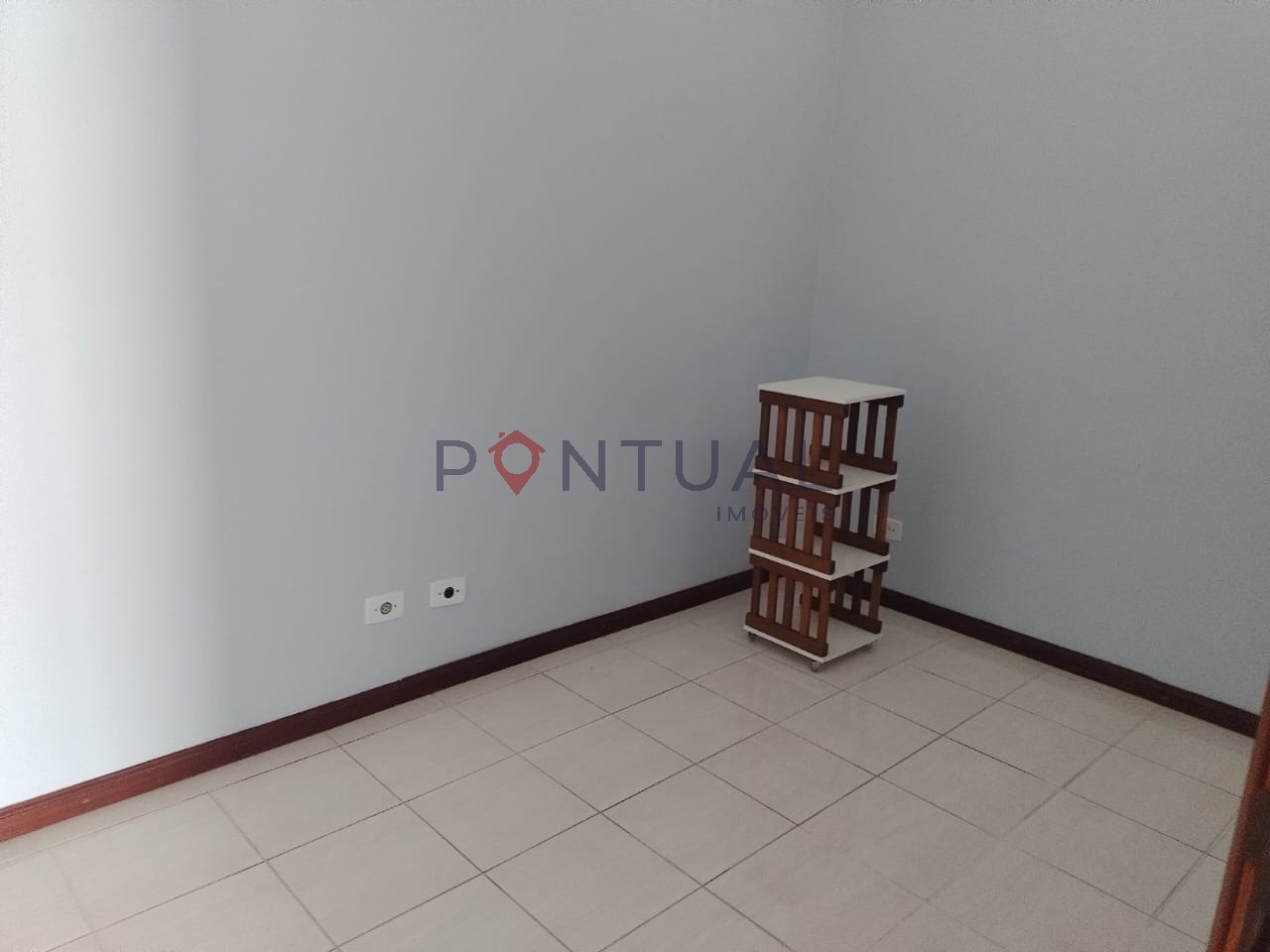 Apartamento de 3 quartos no Alto Cafezal: 1 suíte, 1 sala, 2 banheiros, 4 vagas na cidade de Marília-SP - 130m²
