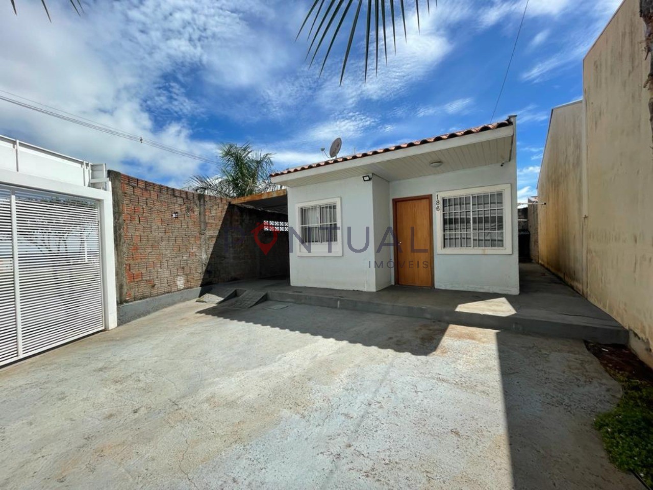 Casa para locação em marília-sp: 2 quartos, 1 sala, 1 banhei