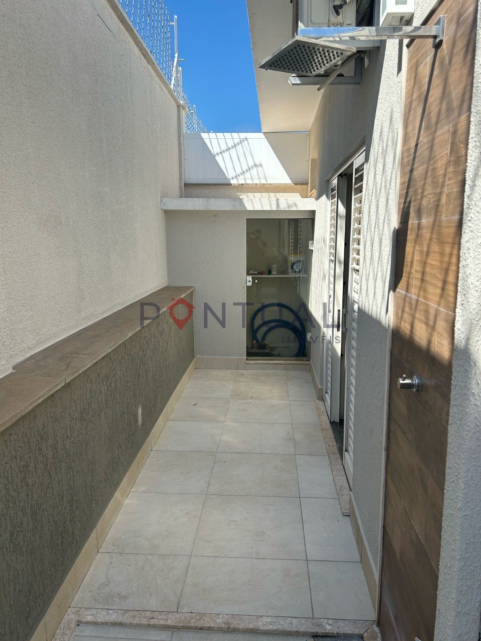 Condomínio de luxo: Casa de 3 quartos e 3 suítes no Jardim Colibri, Marília-SP com 2 vagas de garagem!