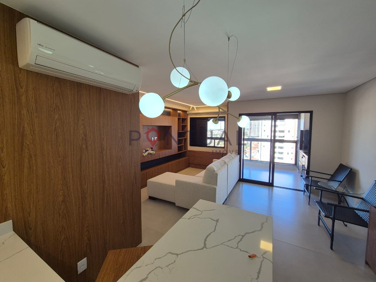 Aluguel de Apartamento em Marília-SP, Bairro Barbosa: 2 Quartos, 2 Suítes, Sala, 3 Banheiros, 1 Vaga, 83m². Confira!