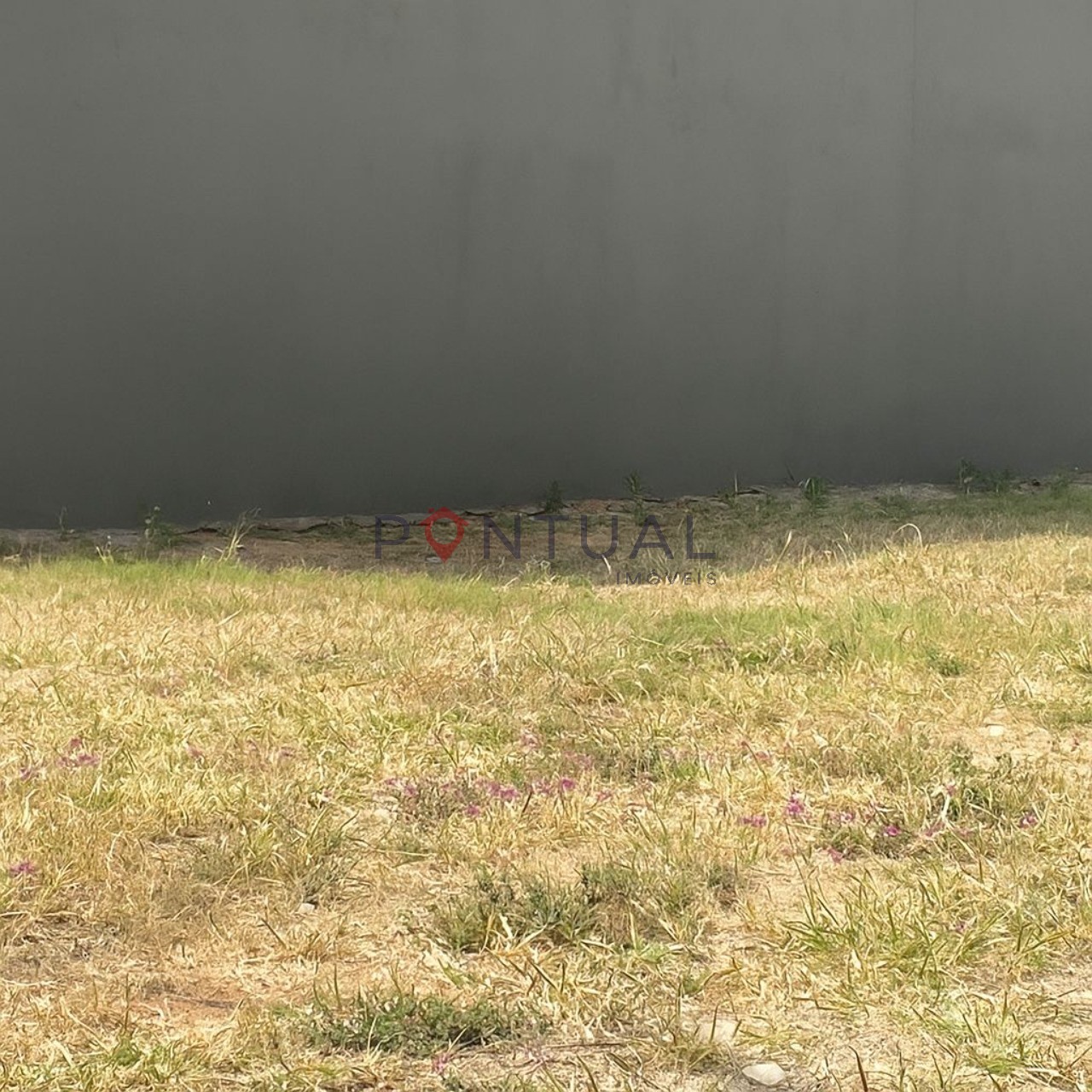 Terreno em Condomínio à Venda em Marília-SP, Jardim América, 256m² de Área