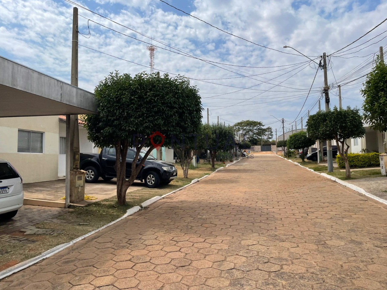 Imperdível! Casa em condomínio à venda em Marília-SP, Jd. Santa Antonieta: 2 quartos, sala, banheiro, garagem, 50m².