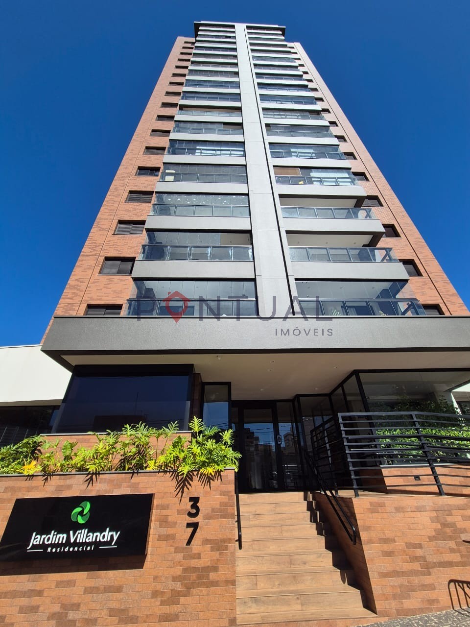 Aluguel de Apartamento em Marília-SP, Bairro Barbosa: 2 Quartos, 2 Suítes, Sala, 3 Banheiros, 1 Vaga, 83m². Confira!