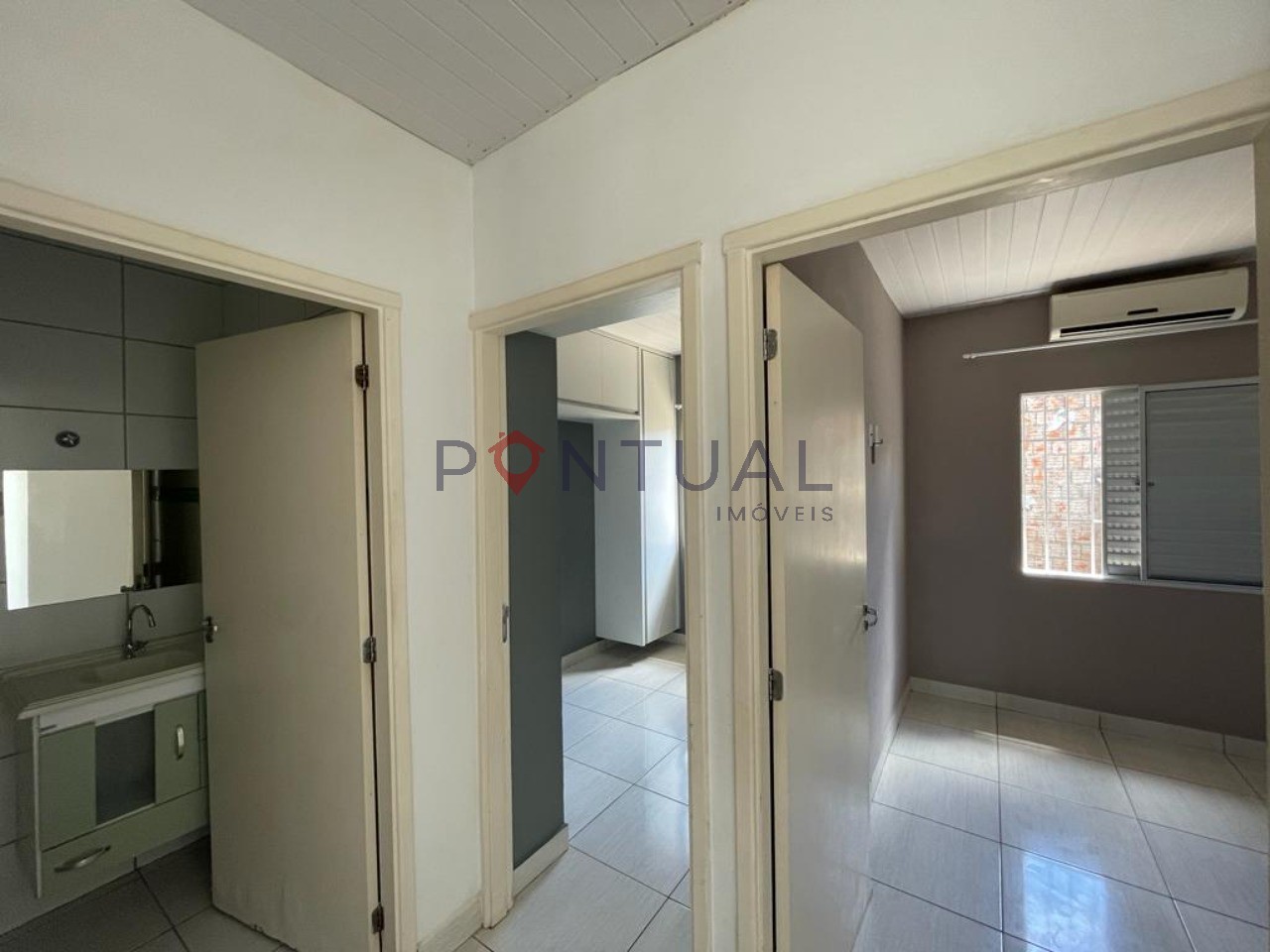 Casa para locação em marília-sp: 2 quartos, 1 sala, 1 banhei