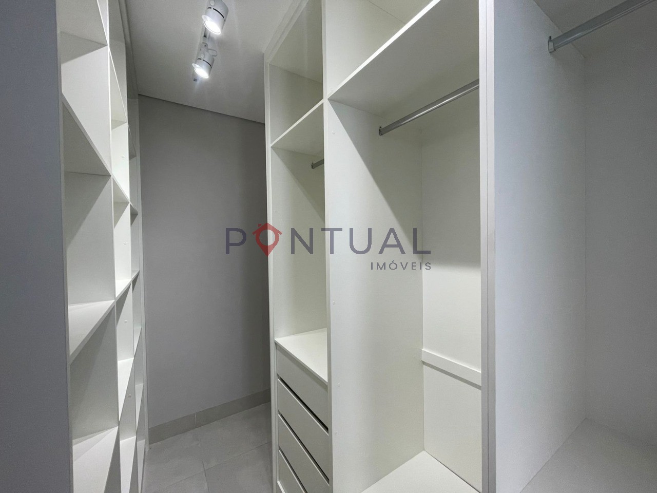 Imperdível oportunidade de casa em condomínio Verana Parque Alvorada
