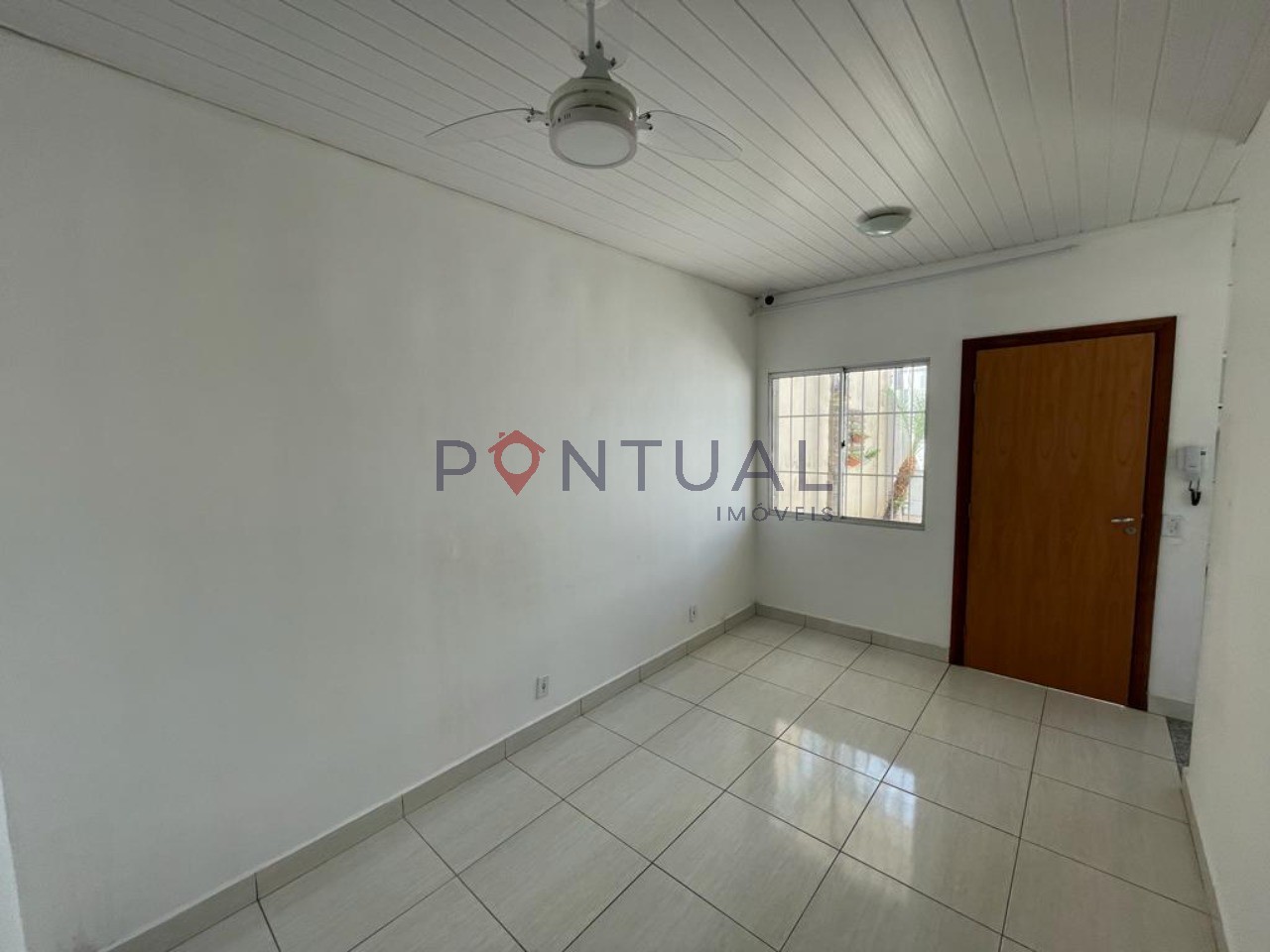 Casa para locação em marília-sp: 2 quartos, 1 sala, 1 banhei