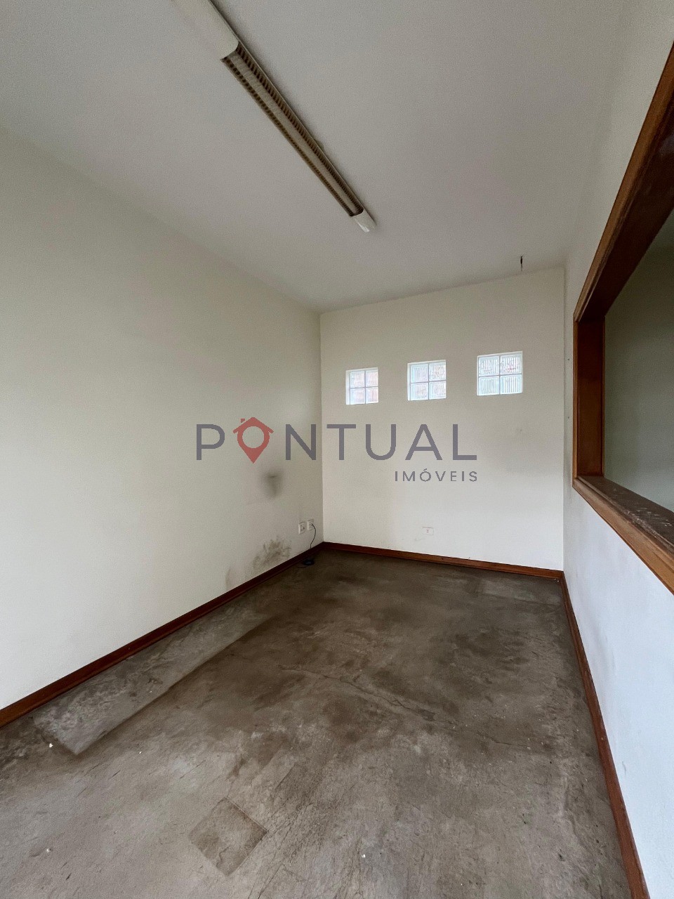 Salão Comercial de para alugar no Centro de Marília-SP. Venha conhecer!