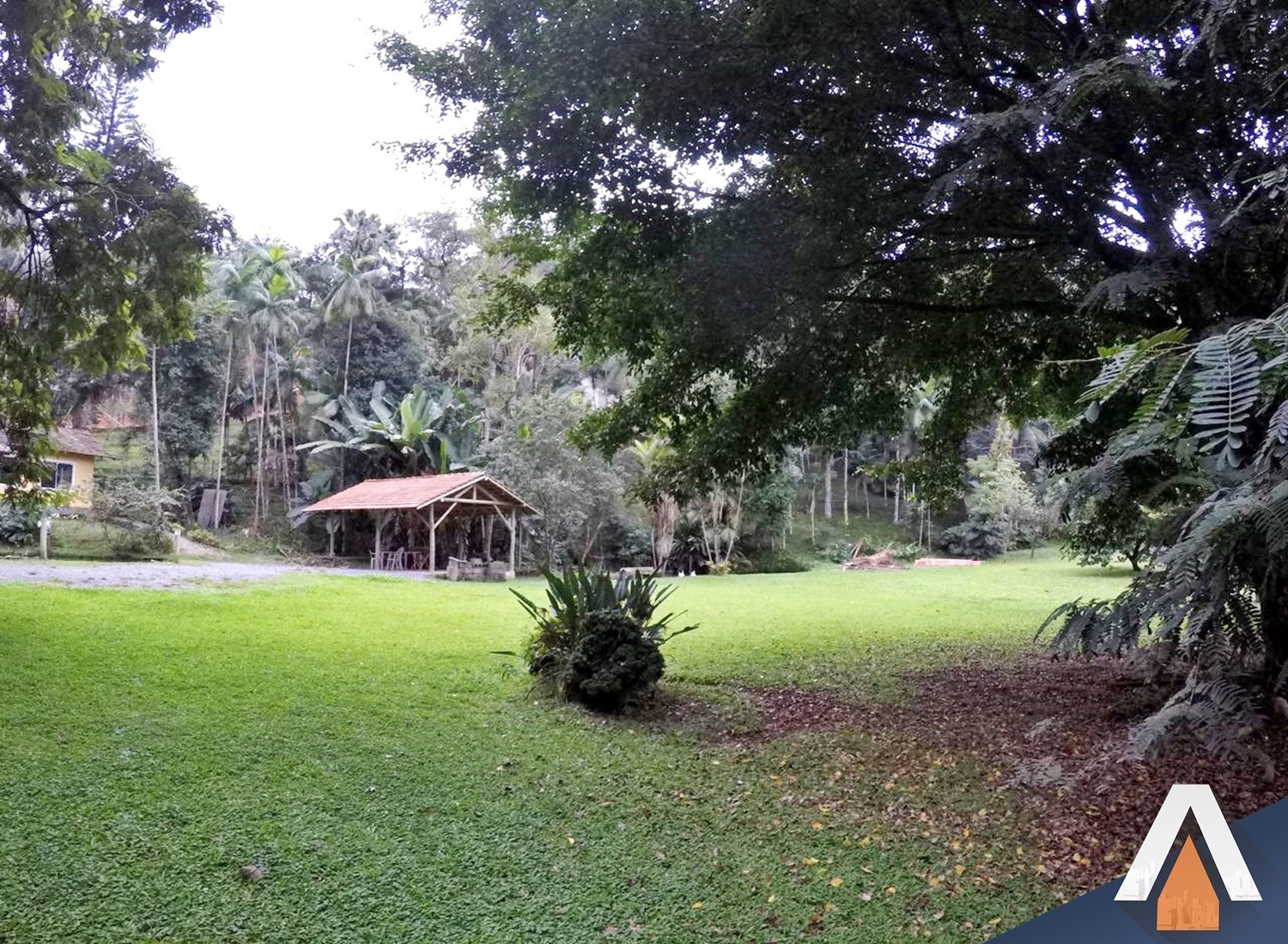 ACRC Imóveis - Terreno com 10.470m de área total para venda — foto 4