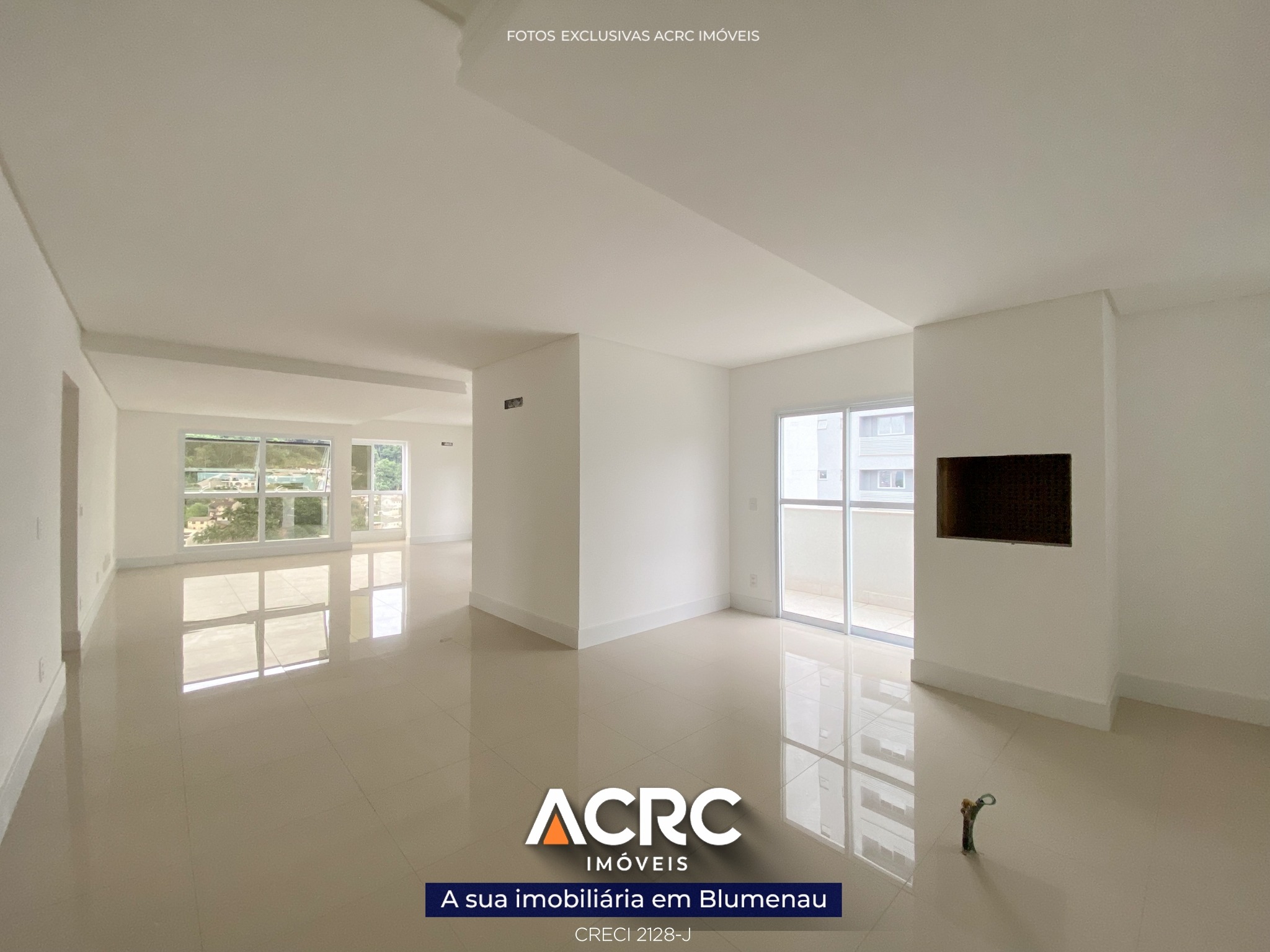 ACRC Imóveis - Cobertura Plana à venda em Blumenau no bairro Vila Nova - foto 1