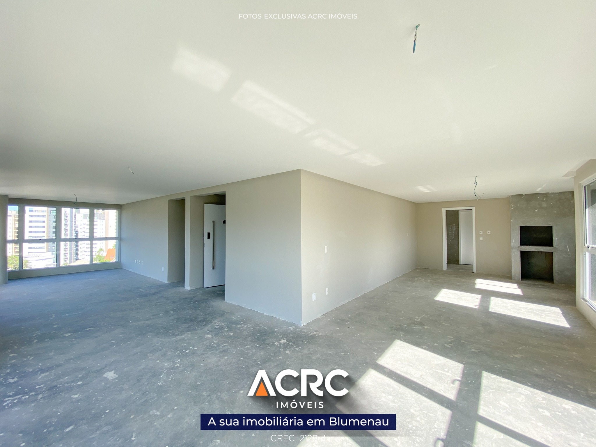 ACRC Imóveis - Apartamento com 03 suítes à venda no bairro Bom Retiro - foto 1