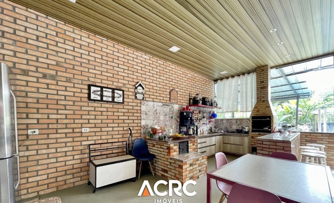 Terreno com 02 casas e galpão para venda no bairro Belchior Central em Blumenau | ACRC Imóveis — foto 6