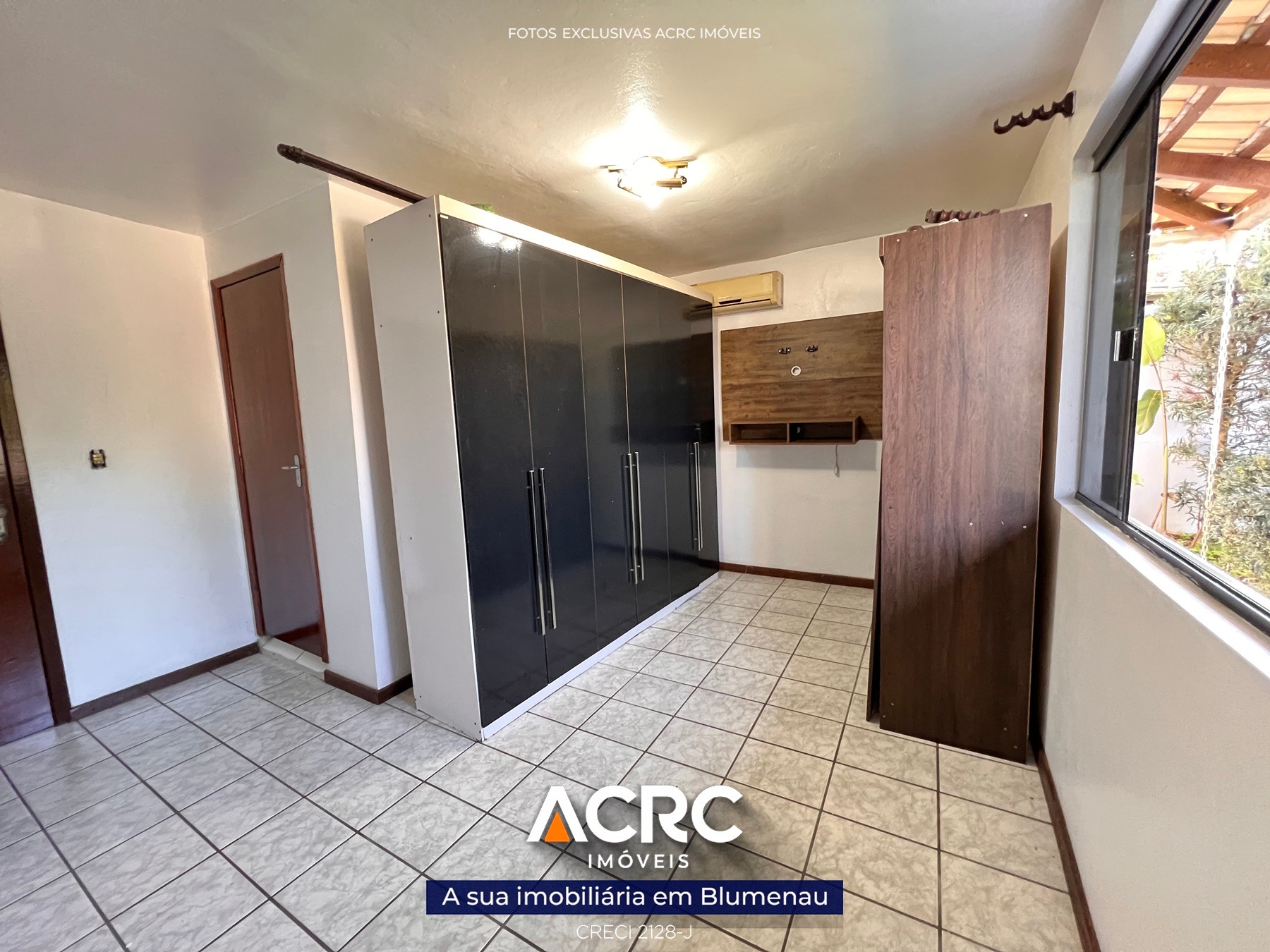 Casa semimobiliada com piscina no bairro Badenfurt | ACRC Imóveis — foto 5