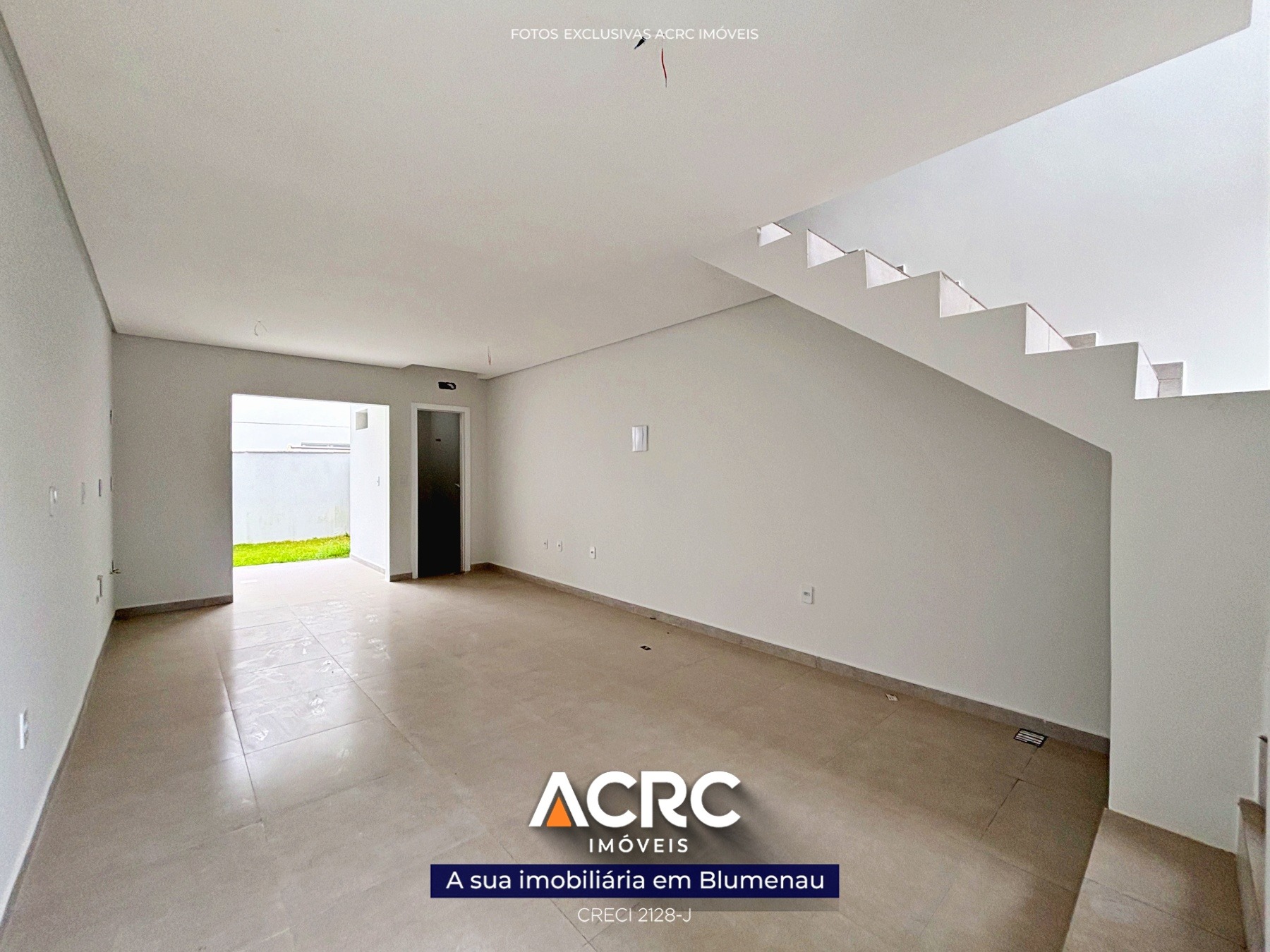 ACRC Imóveis - Sobrado para Venda no Bairro Boa Vista. — foto 2