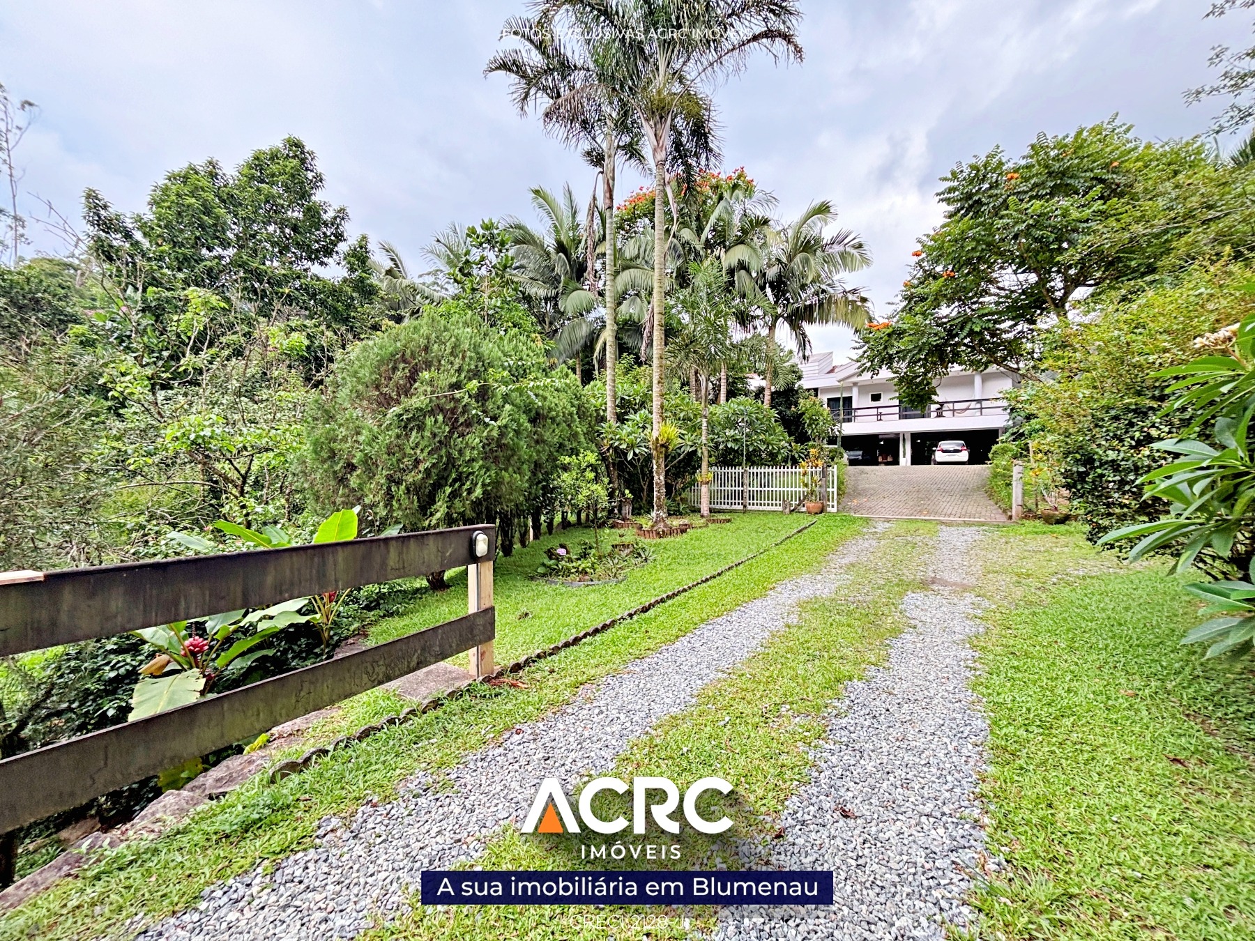 ACRC Imóveis - Casa alto padrão para Venda no Bairro Fidélis — foto 4