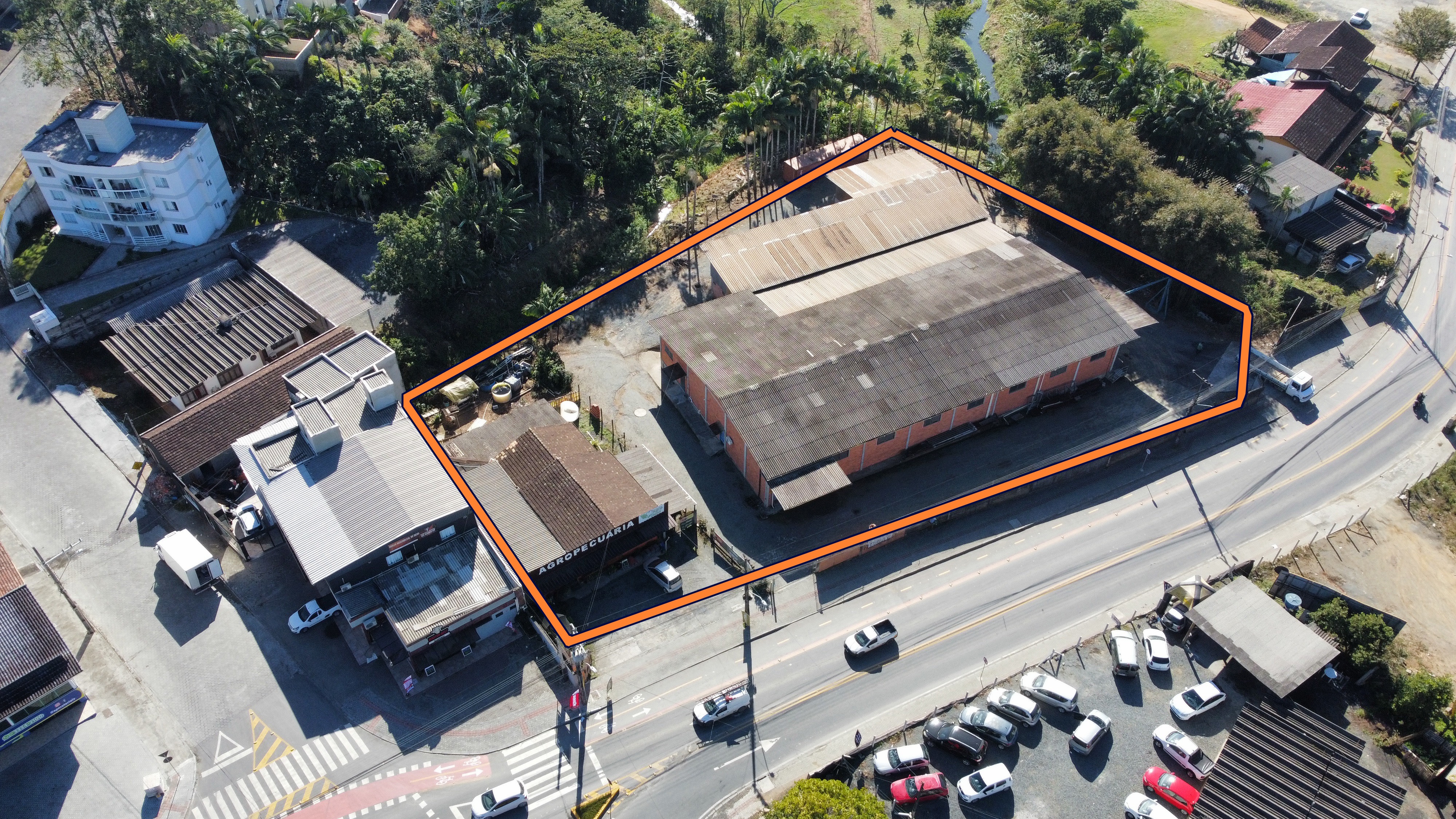 ACRC Imóveis - GL00390 - Galpão para Venda em Blumenau no Bairro Itoupavazinha - foto 1