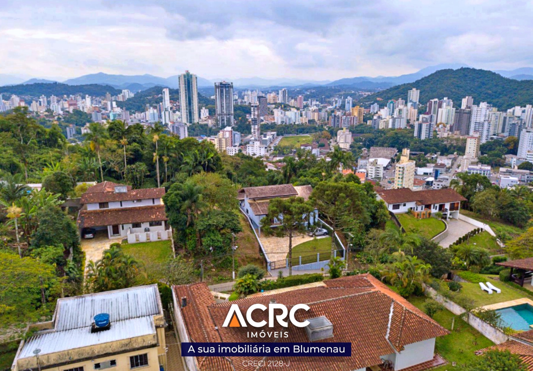 ACRC Imóveis - TE01262 - Terreno com um total de 813m a Venda no Bairro Centro — foto 2