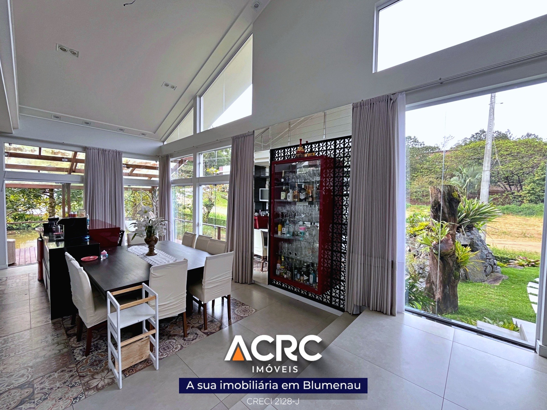 ACRC Imóveis - CA03474 - Sobrado de alto padrão de 02 andares para Locação no Bairro Badenfurt — foto 7