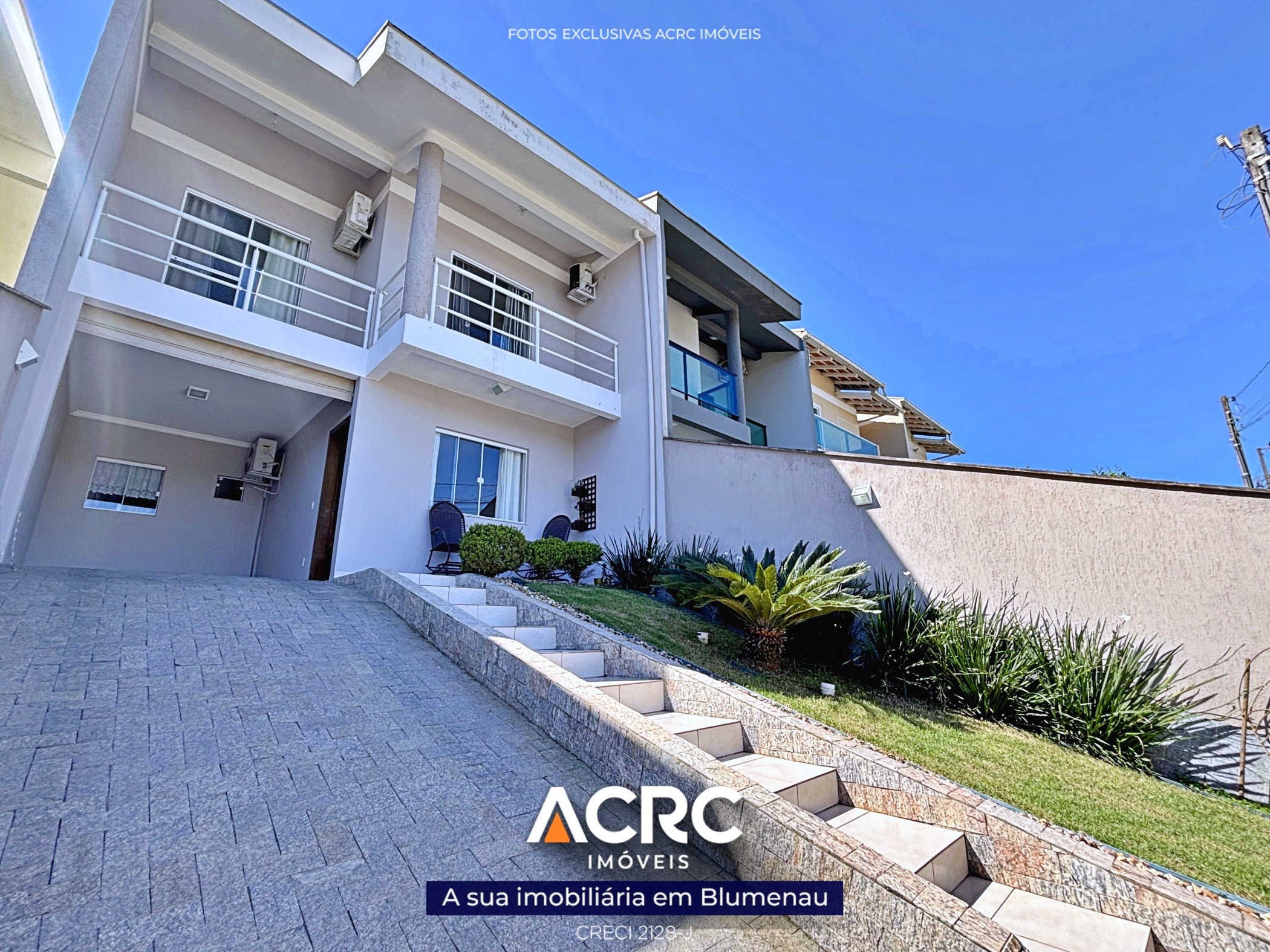 ACRC Imóveis - CA03496 - Sobrado a Venda no Bairro Fortaleza Alta em Blumenau - foto 1