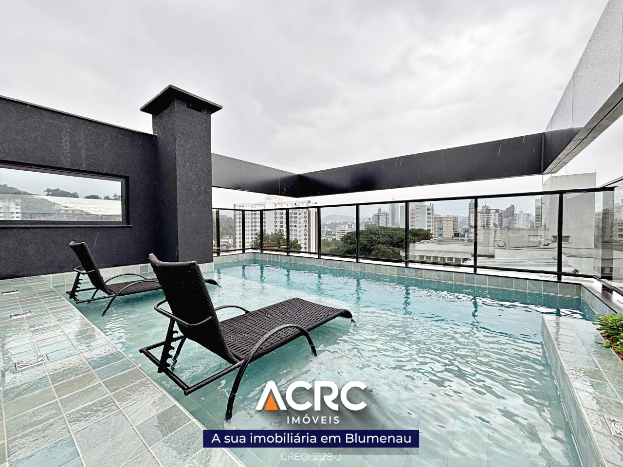 ACRC Imóveis - AP09527 - Apartamento a Venda no Bairro Centro em Blumenau - foto 1