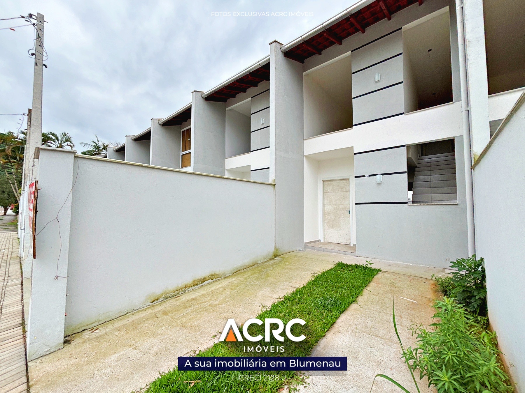 ACRC Imóveis - CA03533 - Sobrado para Locação no Bairro Boa Vista em Blumenau - foto 1