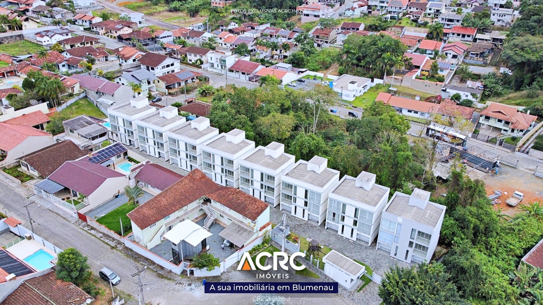 ACRC Imóveis - CA03542 - Casa para Locação no Bairro Água Verde em Blumenau - foto 1