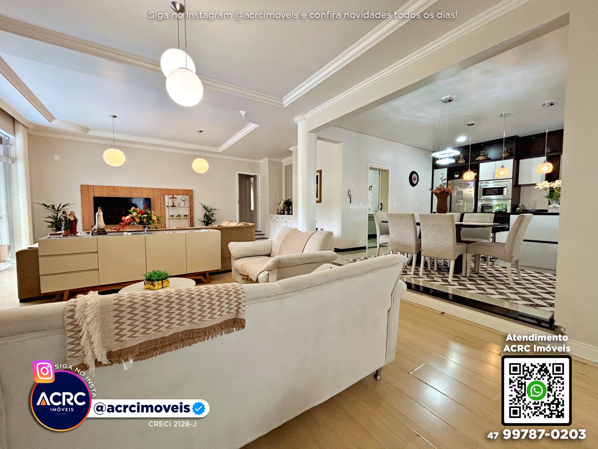 ACRC Imóveis - CA03649 - Casa a Venda no Bairro Garcia em Blumenau - foto 1