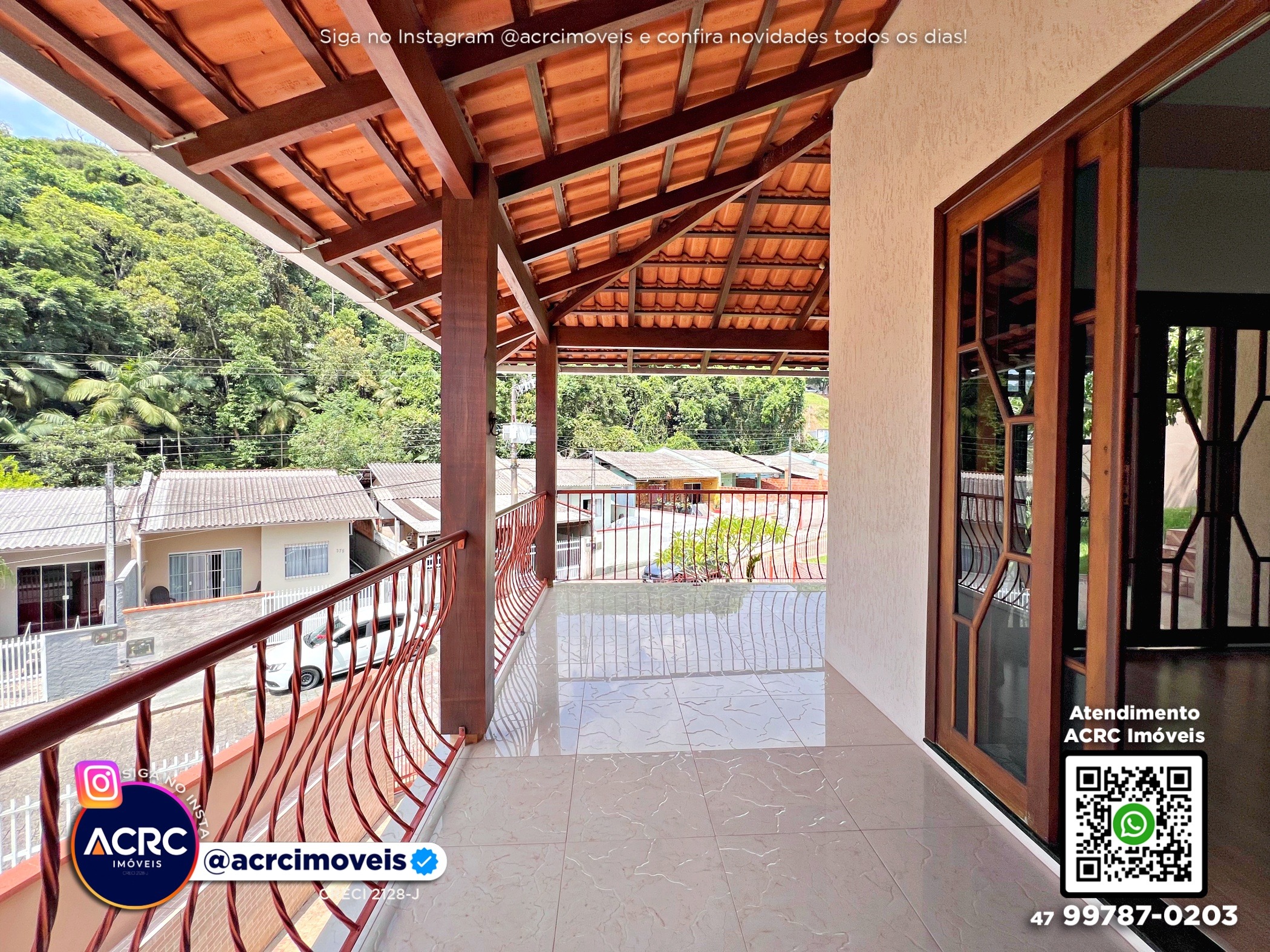 ACRC Imóveis - CA03661 - Casa a Venda no Bairro Garcia em Blumenau — foto 3