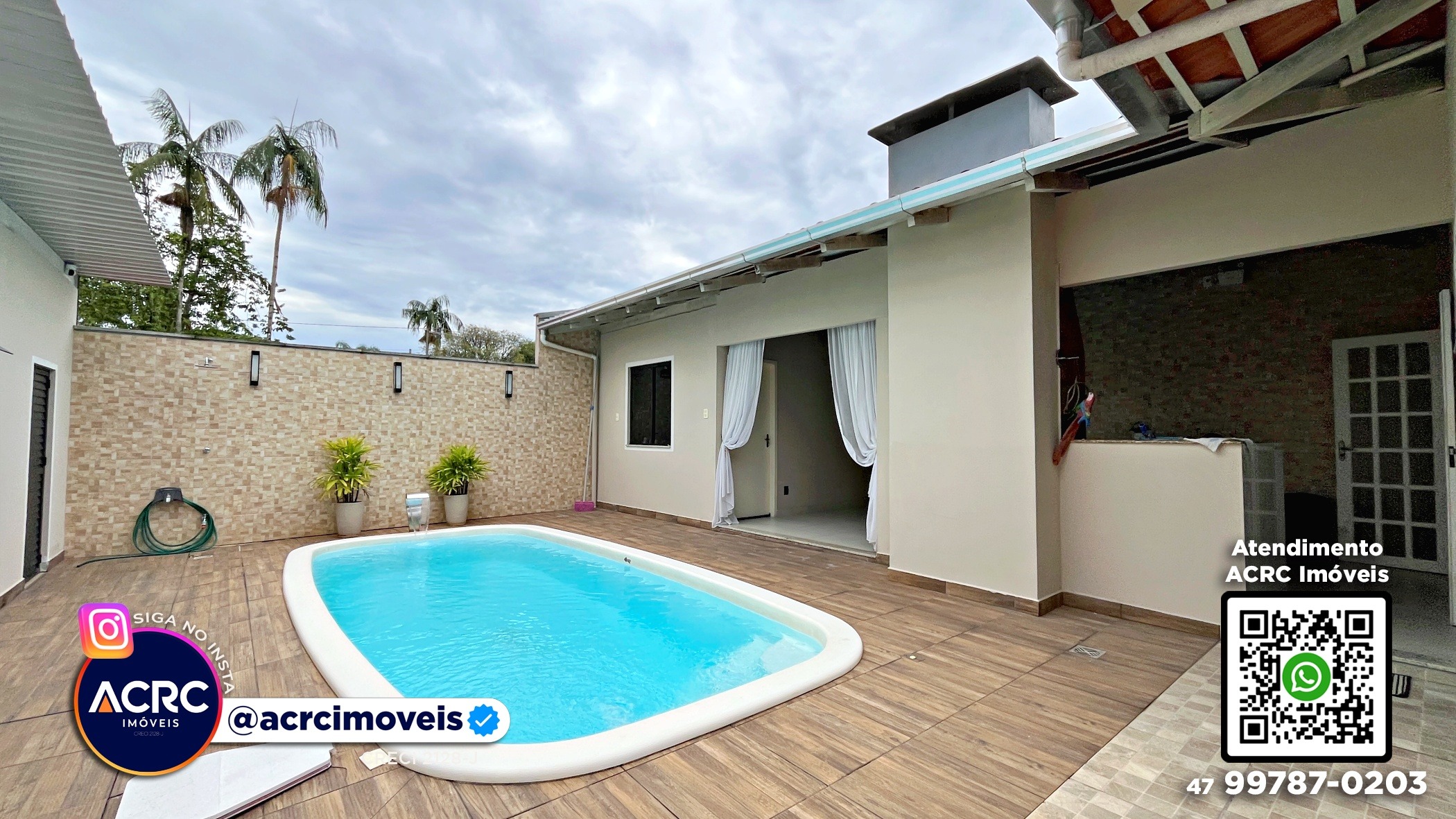 ACRC Imóveis - CA03687 - Casa a Venda no Bairro Salto em Blumenau — foto 2