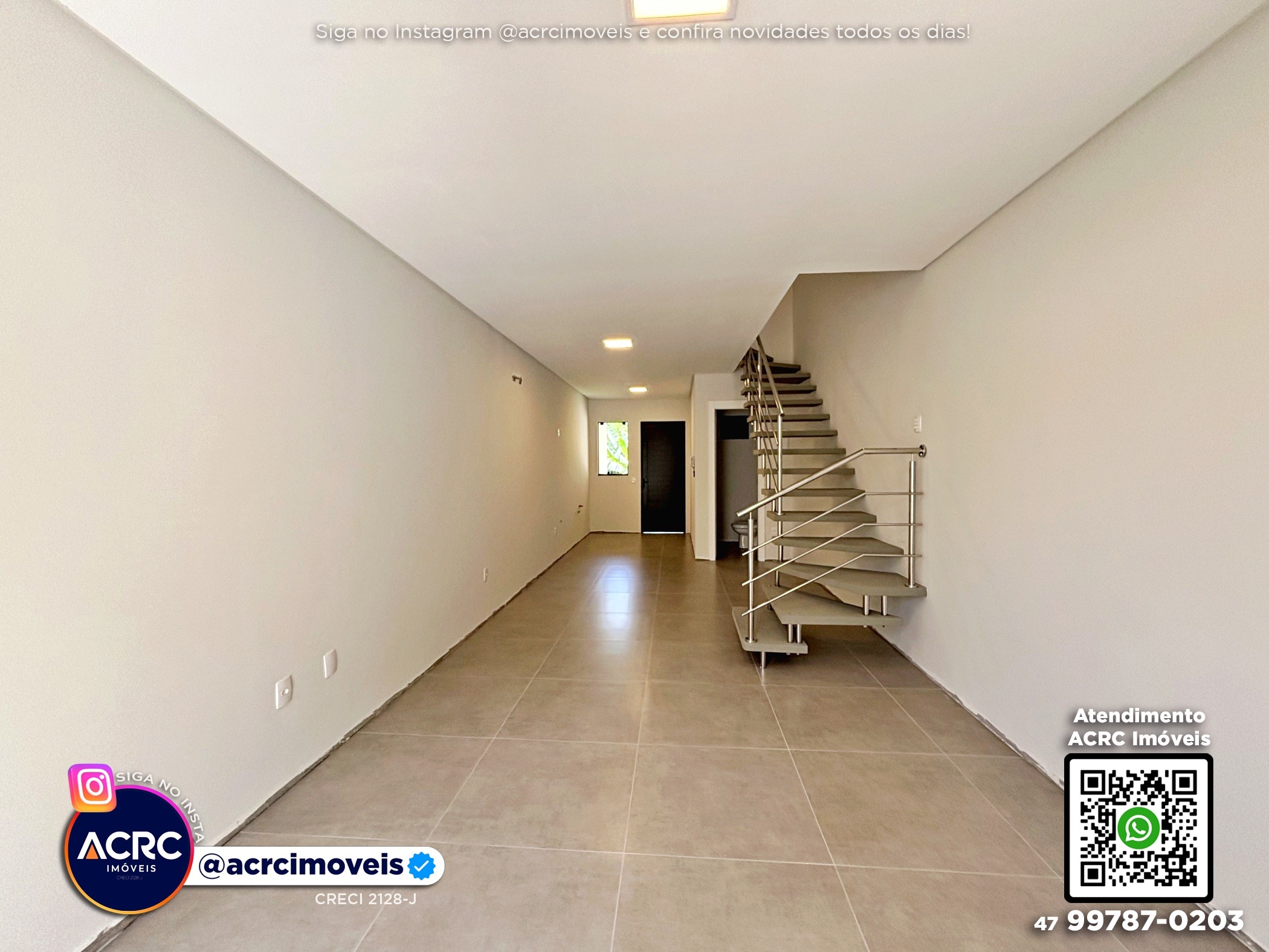 ACRC Imóveis - CA03617 - Sobrado a Venda no Bairro Água Verde em Blumenau - foto 1