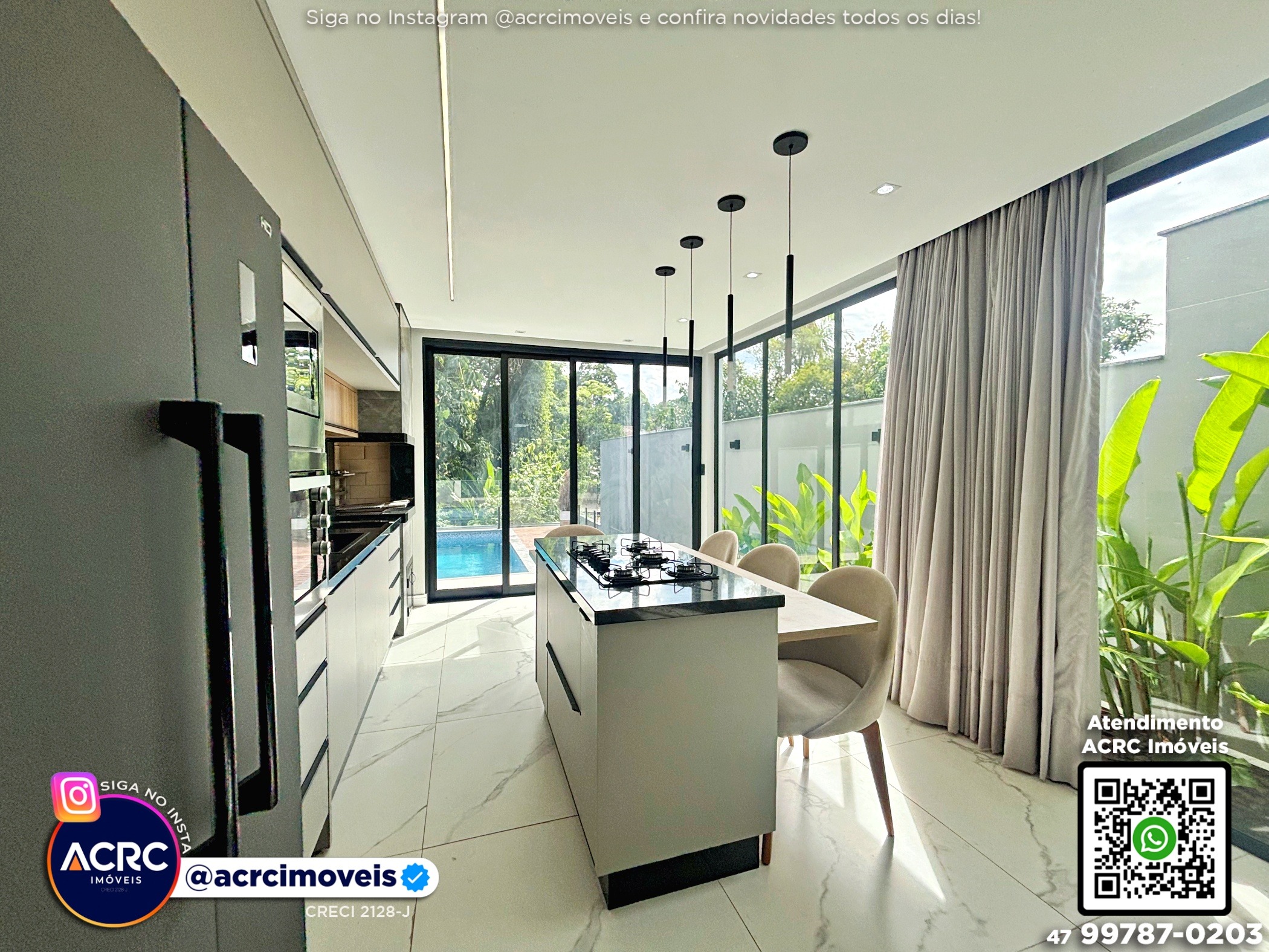 ACRC Imóveis - CA03684 - Sobrado a Venda no Bairro Água Verde em Blumenau - foto 1