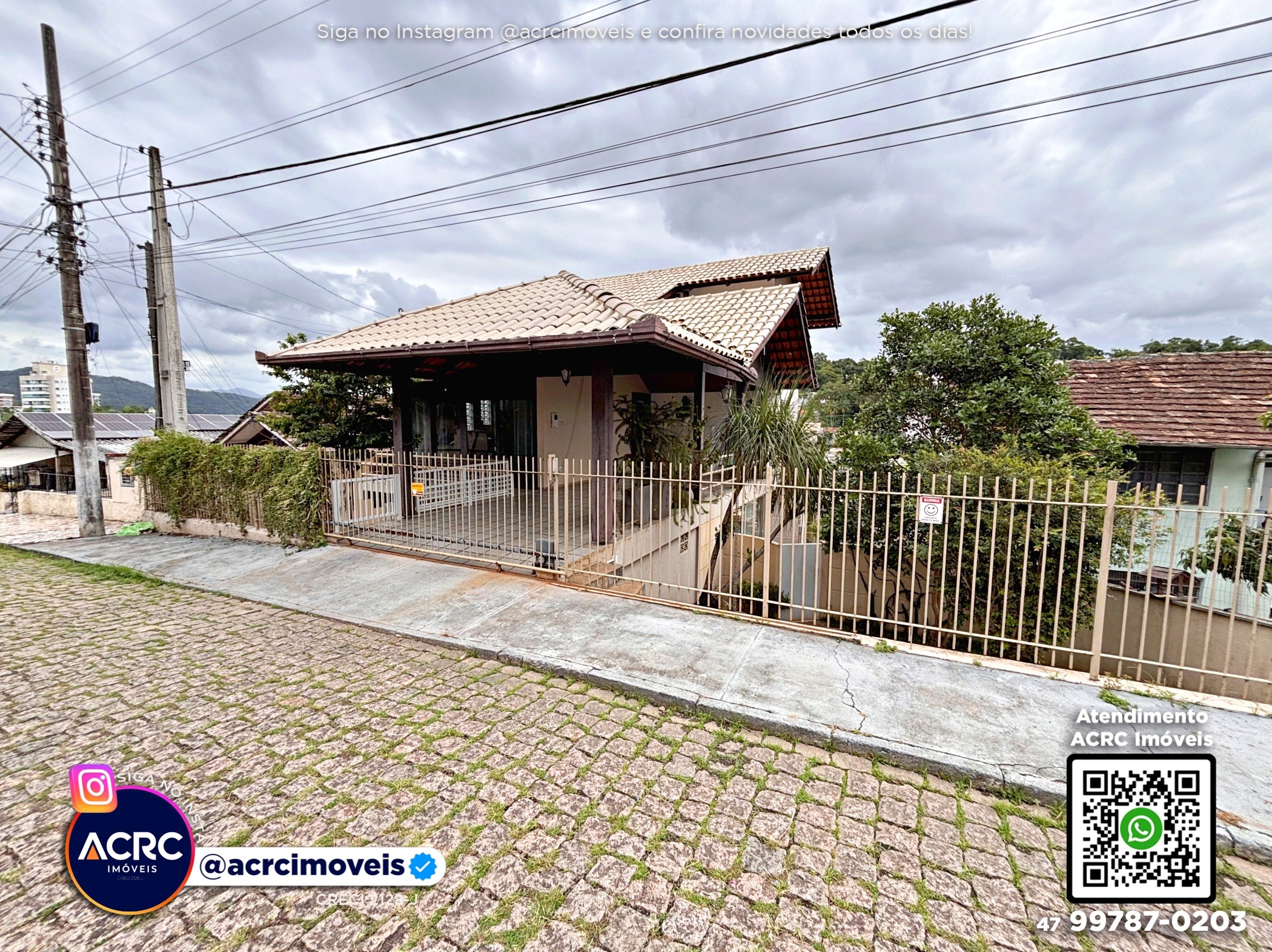 ACRC Imóveis - CA03701- Casa para Venda em Blumenau no bairro Escola Agrícola - foto 1