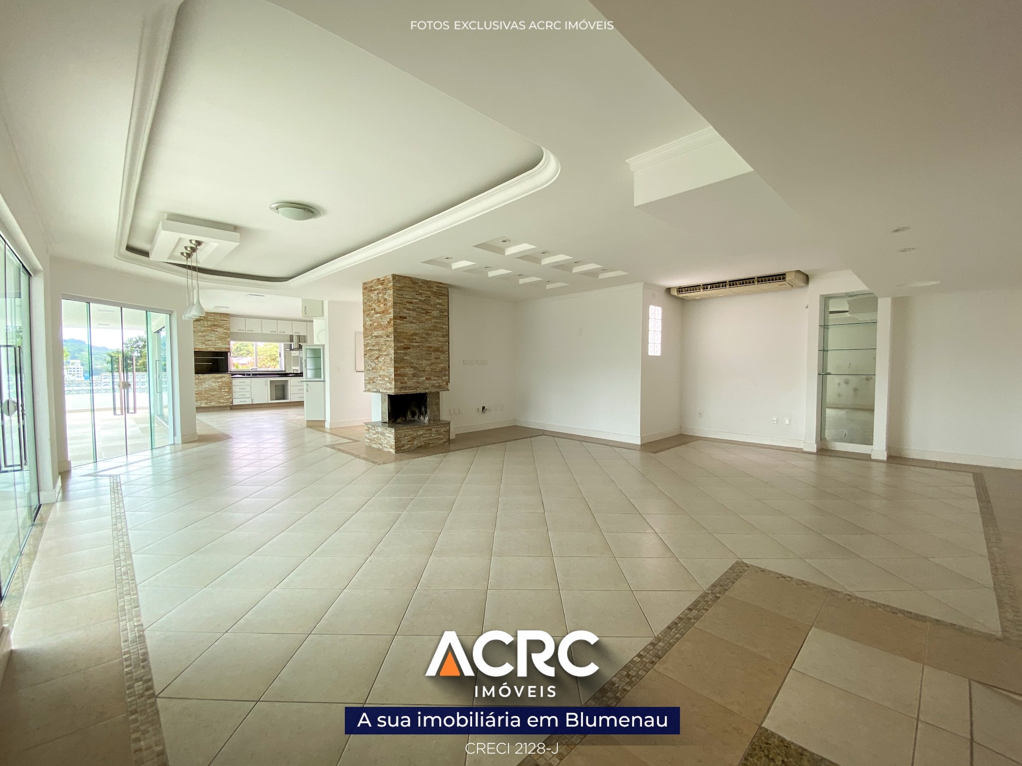 ACRC Imóveis - CA03740 - Casa para Locação no Centro de Blumenau — foto 4