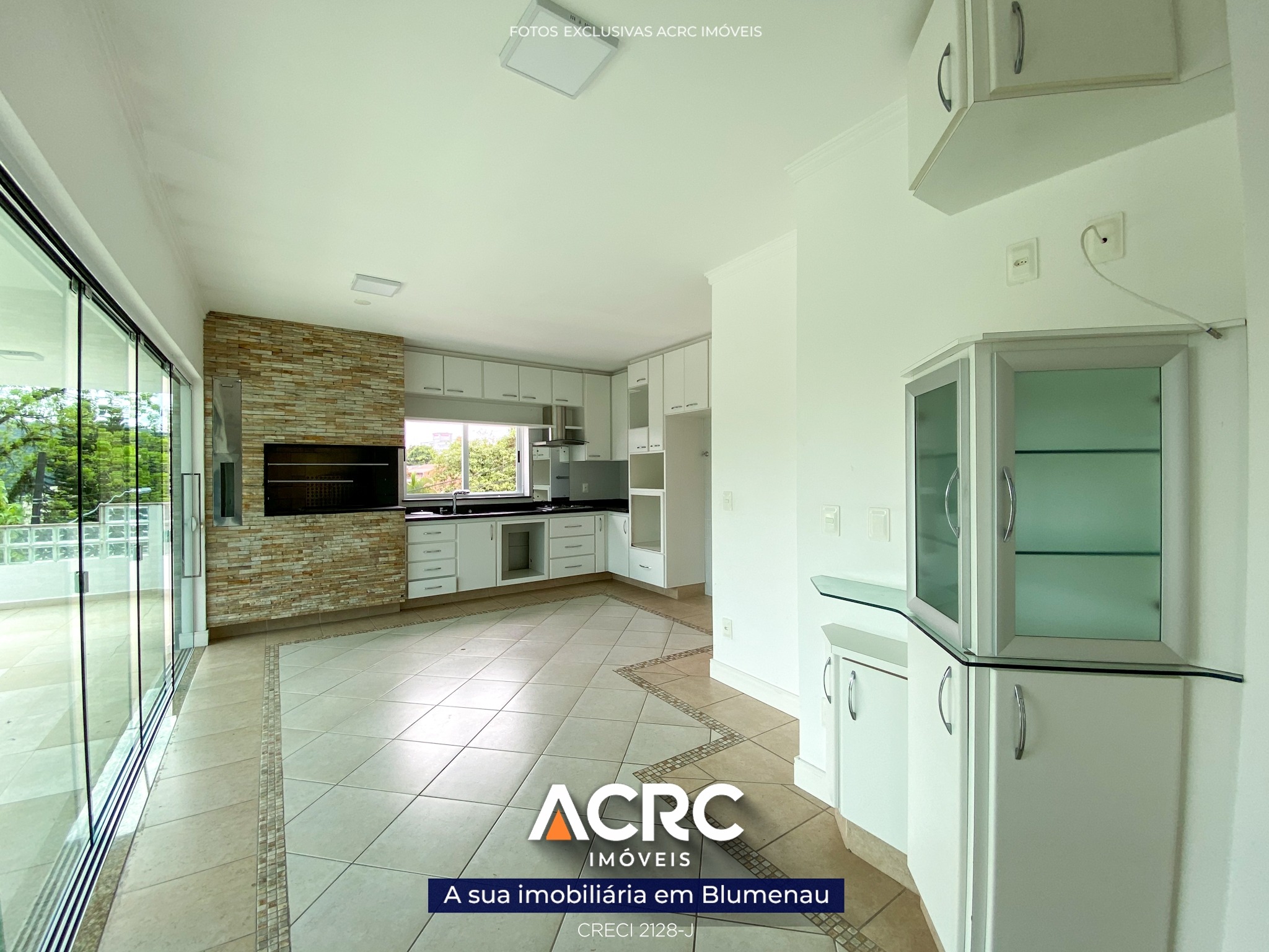 ACRC Imóveis - CA03740 - Casa para Locação no Centro de Blumenau — foto 7