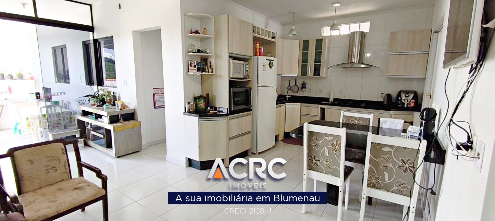 ACRC Imóveis - CA03611 - Casa a Venda no Bairro Fidélis em Blumenau — foto 2