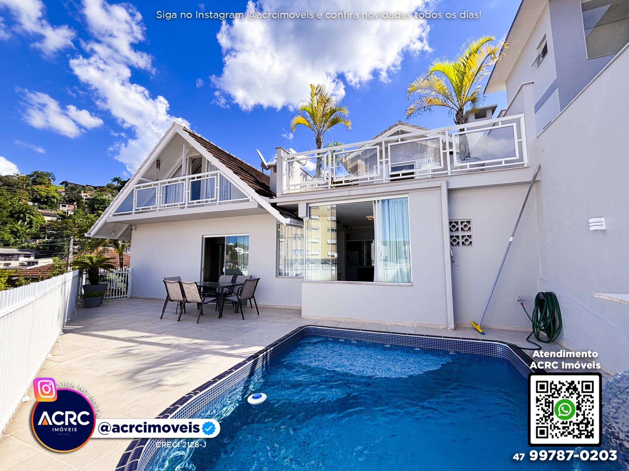 ACRC Imóveis - CA03731 - Casa a Venda no Bairro Centro em Blumenau - foto 1