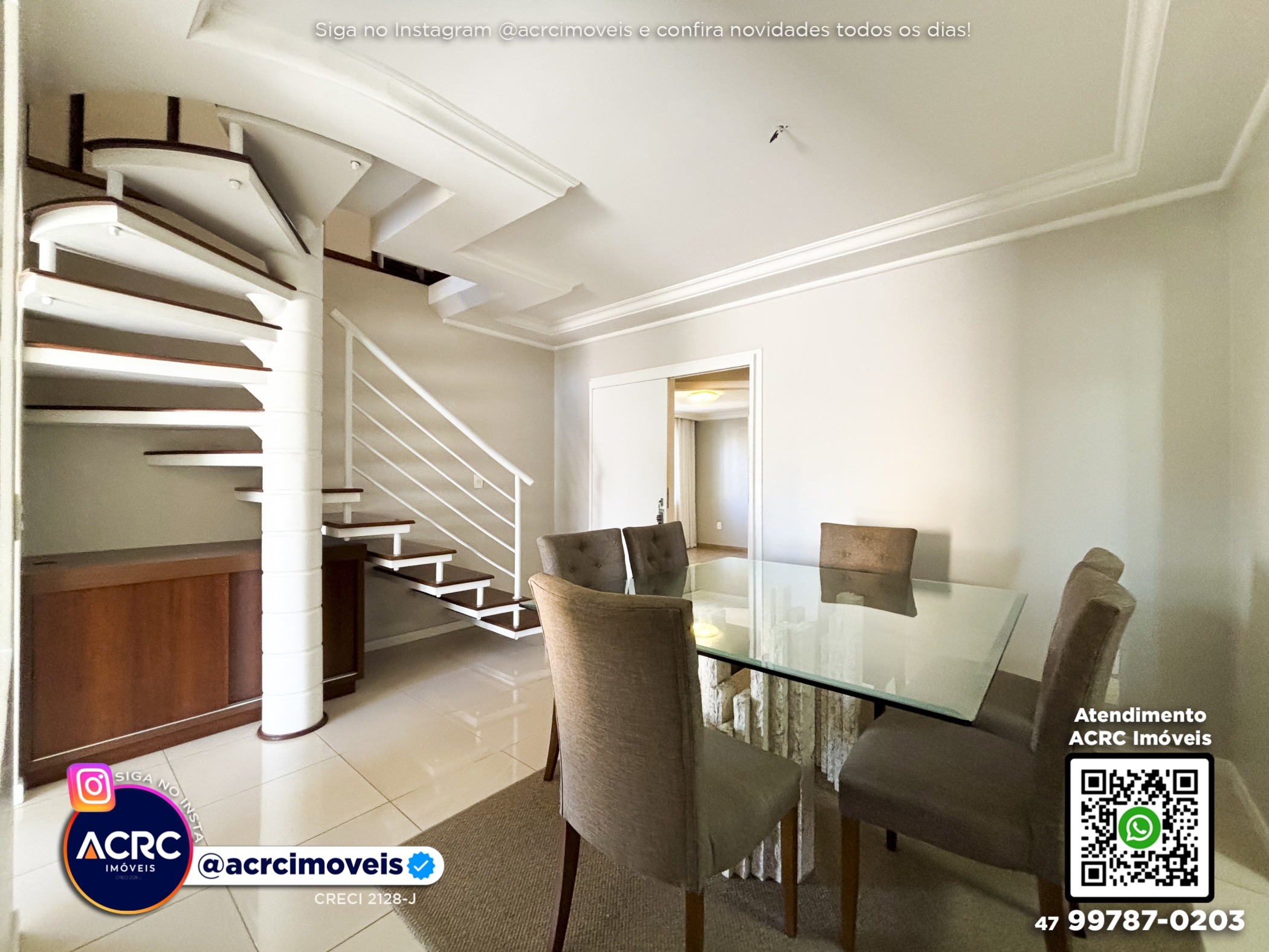 ACRC Imóveis - CA03731 - Casa a Venda no Bairro Centro em Blumenau — foto 3