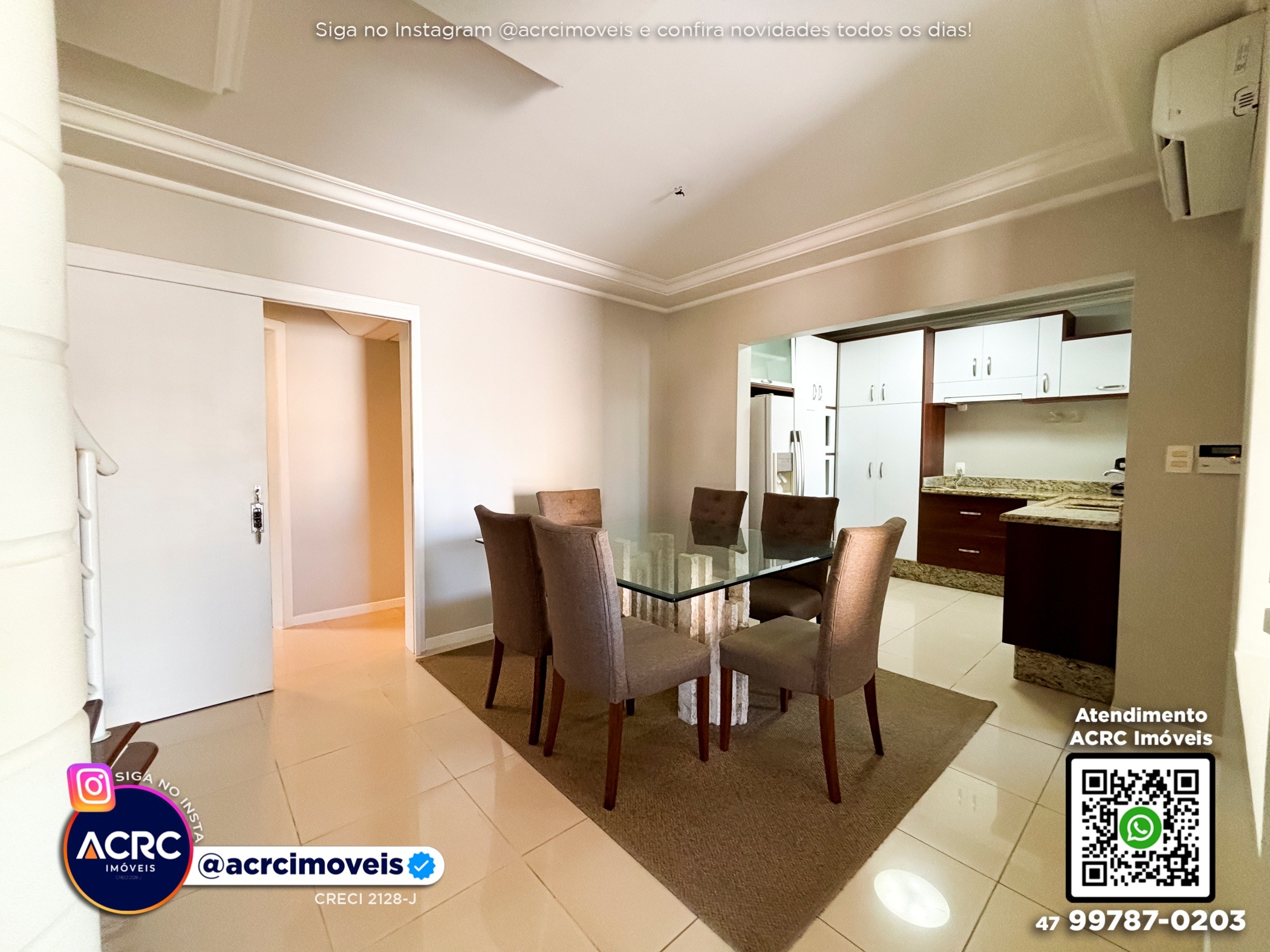 ACRC Imóveis - CA03731 - Casa a Venda no Bairro Centro em Blumenau — foto 4